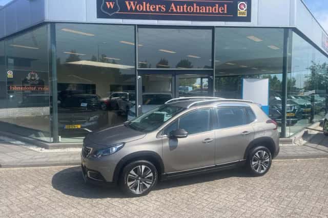 Peugeot 2008 (2016) thumbnail 1