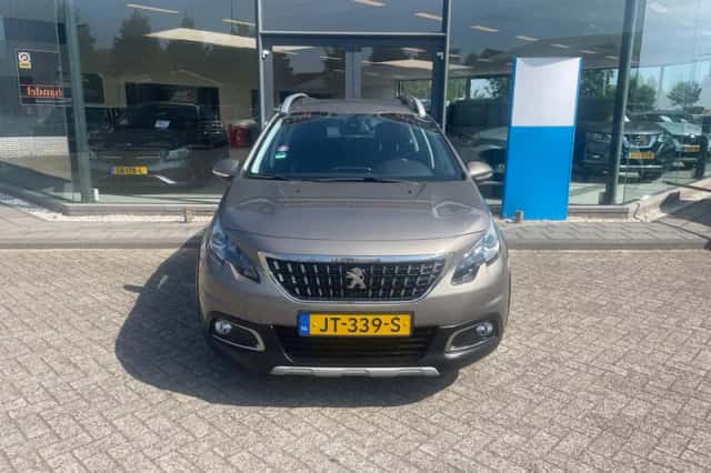 Peugeot 2008 (2016) thumbnail 3