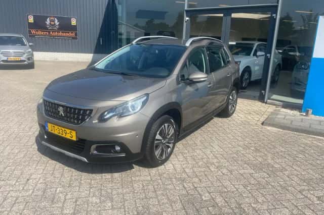 Peugeot 2008 (2016) thumbnail 6