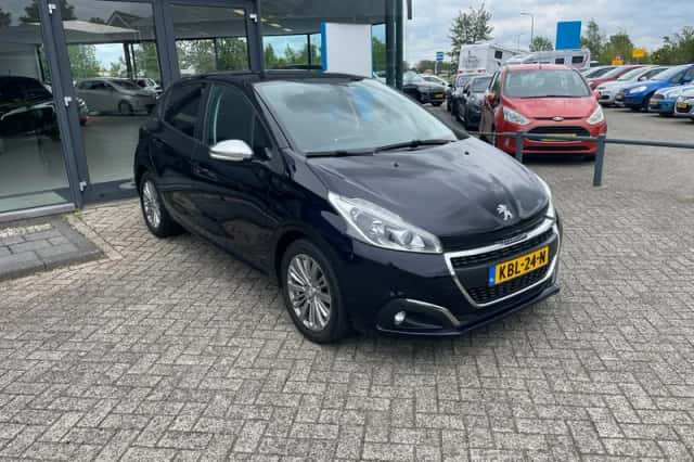 Peugeot 208 (2019) thumbnail 4
