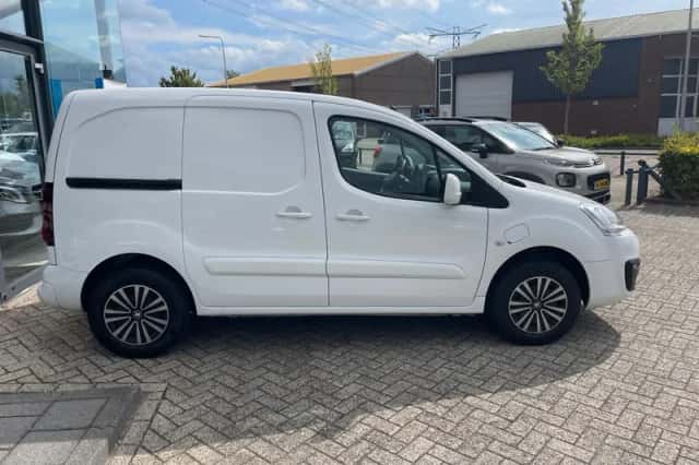 Peugeot Partner (2018) thumbnail 4