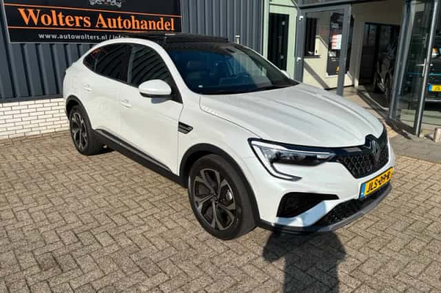 Renault Arkana (2024) thumbnail 4
