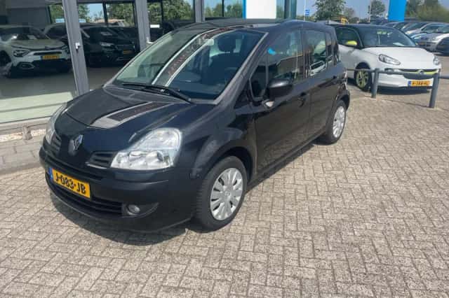 Renault Modus (2011) thumbnail 2