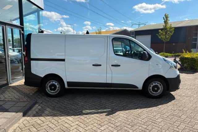 Renault Trafic (2019) thumbnail 5