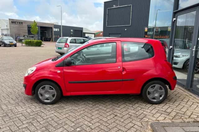 Renault Twingo (2009) thumbnail 2