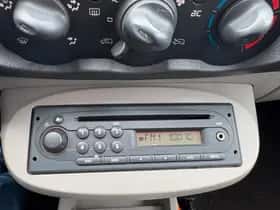Renault Twingo (2009) thumbnail 17