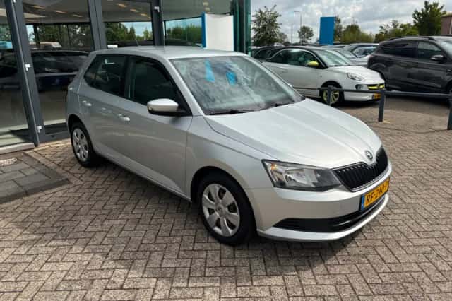 Škoda Fabia (2016) thumbnail 4