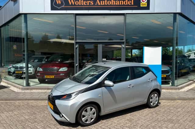 Toyota Aygo (2016) thumbnail 1