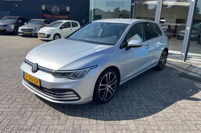 Volkswagen Golf (2020) thumbnail 2