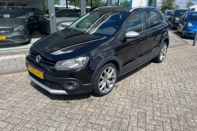 Volkswagen Polo (2014) thumbnail 2