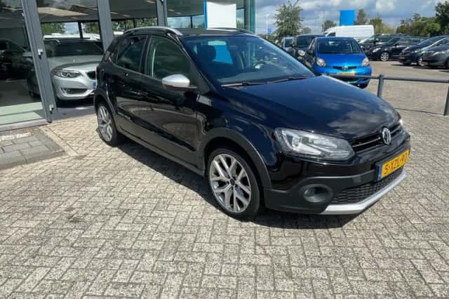 Volkswagen Polo (2014) thumbnail 4