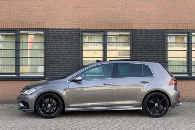 Volkswagen Golf (2016) thumbnail 6