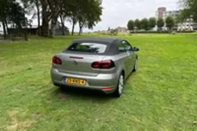 Volkswagen Golf (2011) thumbnail 6