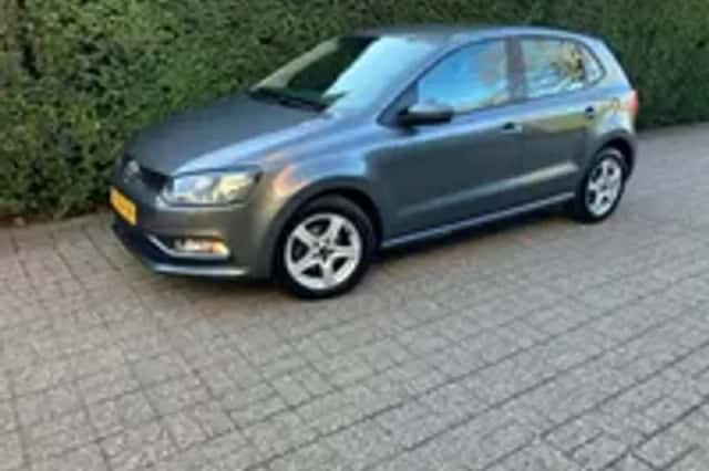 Volkswagen Polo (2015) thumbnail 2