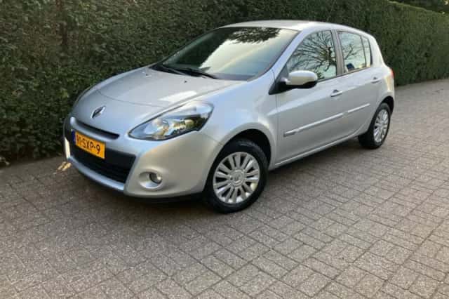Renault Clio (2012) thumbnail 1