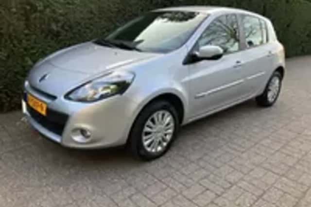 Renault Clio (2012) thumbnail 2