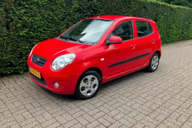 Kia Picanto (2010) thumbnail 1