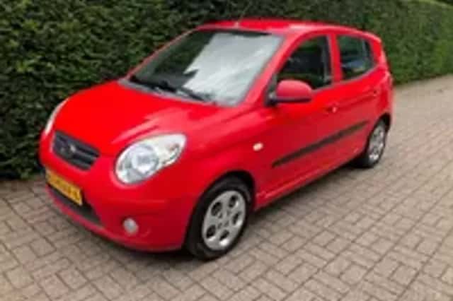 Kia Picanto (2010) thumbnail 3