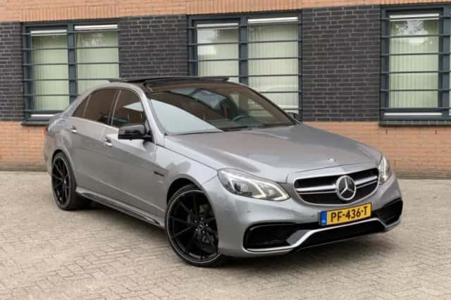 Mercedes-Benz E-Klasse (2010) thumbnail 1