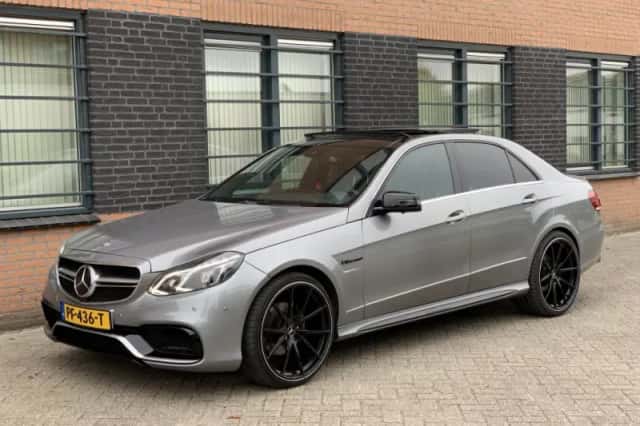 Mercedes-Benz E-Klasse (2010) thumbnail 3