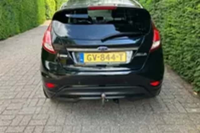 Ford Fiesta (2015) thumbnail 2