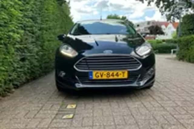Ford Fiesta (2015) thumbnail 6