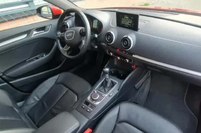 Audi A3 (2015) thumbnail 3