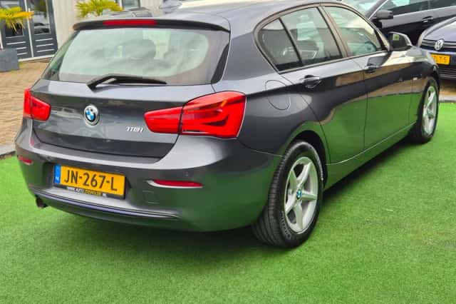 BMW 1-Serie (2016) thumbnail 3