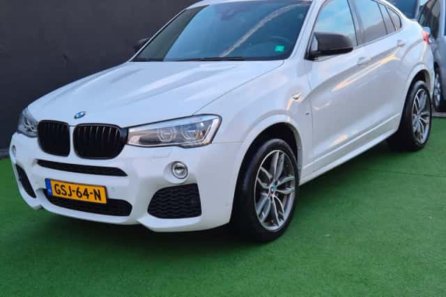 BMW X4 (2015) thumbnail 1