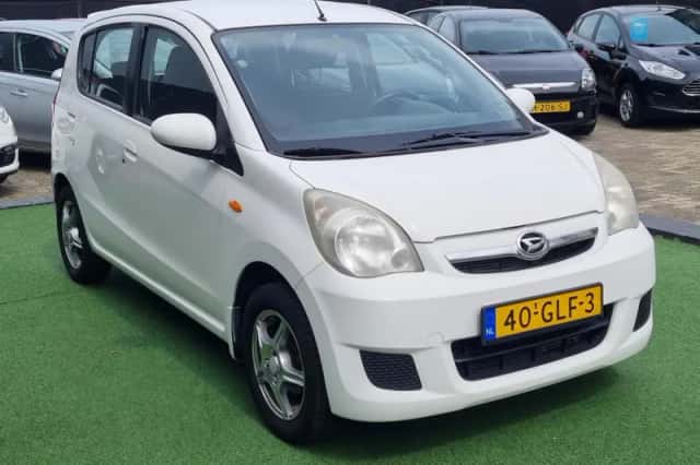 Daihatsu Cuore (2008) thumbnail 2