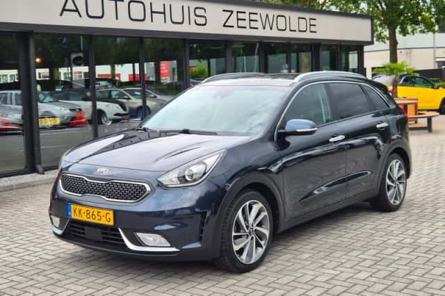Kia Niro (2016) thumbnail 1