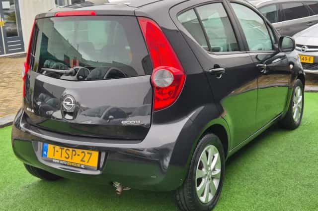 Opel Agila (2014) thumbnail 3
