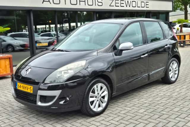 Renault Scénic (2010) thumbnail 1