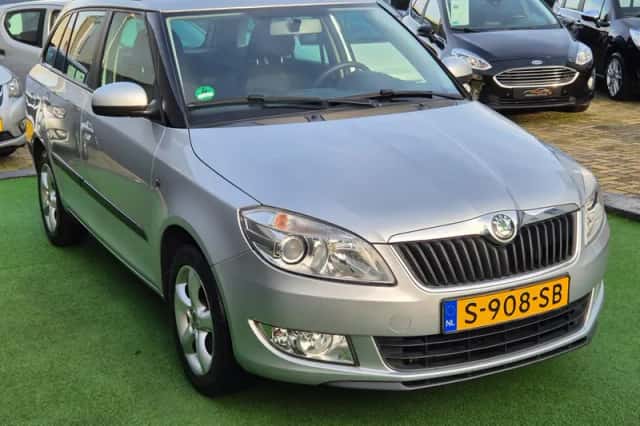 Škoda Fabia (2011) thumbnail 2