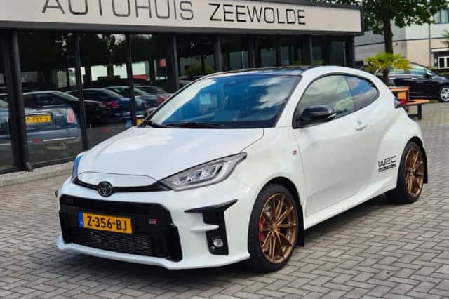Toyota Yaris (2022) thumbnail 1