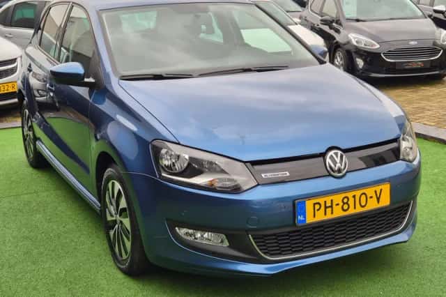 Volkswagen Polo (2017) thumbnail 2