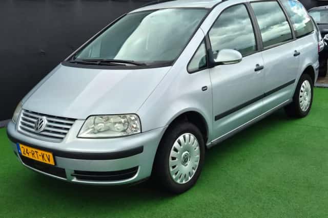 Volkswagen Sharan (2005) thumbnail 1