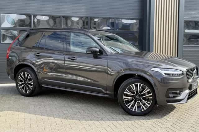 Volvo XC90 (2023) thumbnail 5