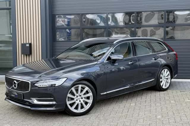 Volvo V90 (2019) thumbnail 4