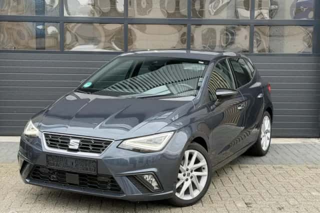 SEAT Ibiza (2023) thumbnail 1