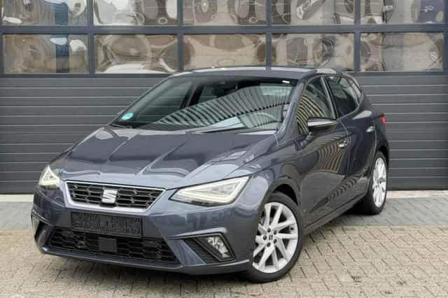 SEAT Ibiza (2023) thumbnail 2