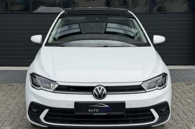 Volkswagen Polo (2022) thumbnail 2