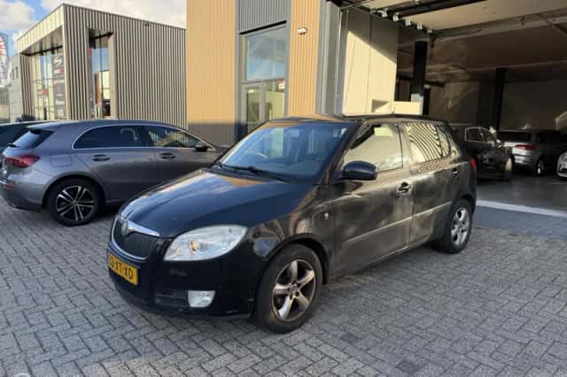 Škoda Fabia (2007) thumbnail 3