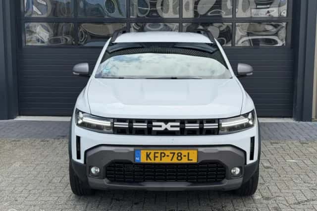 Dacia Duster (2024) thumbnail 2