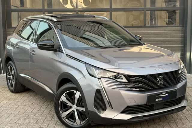 Peugeot 3008 (2023) thumbnail 3