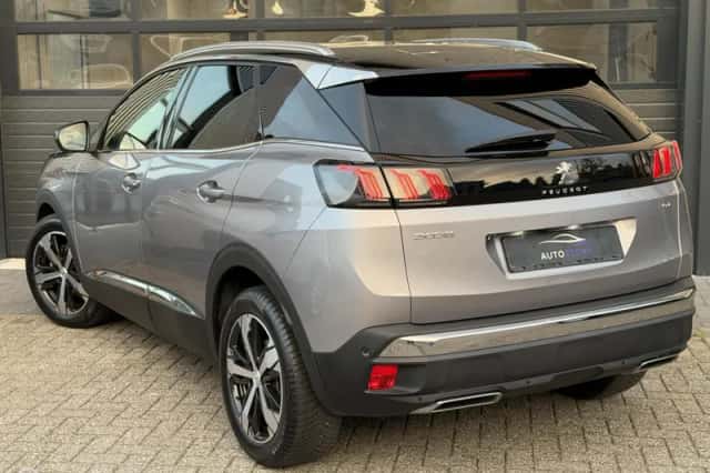 Peugeot 3008 (2023) thumbnail 4