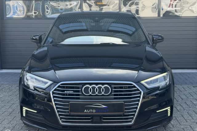 Audi A3 (2017) thumbnail 3
