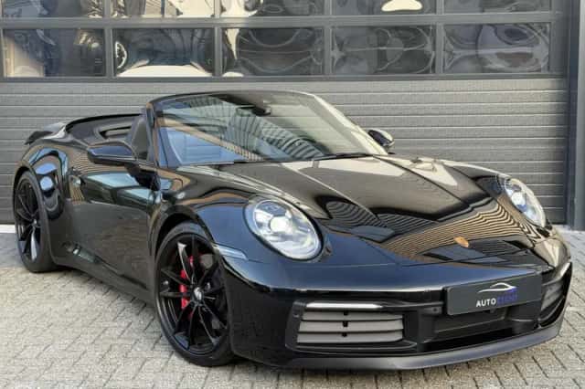 Porsche 911 (2022) thumbnail 6