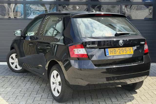 Škoda Fabia (2016) thumbnail 5