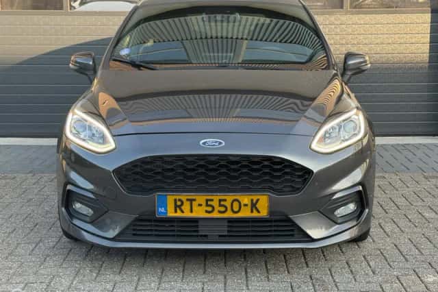 Ford Fiesta (2018) thumbnail 2
